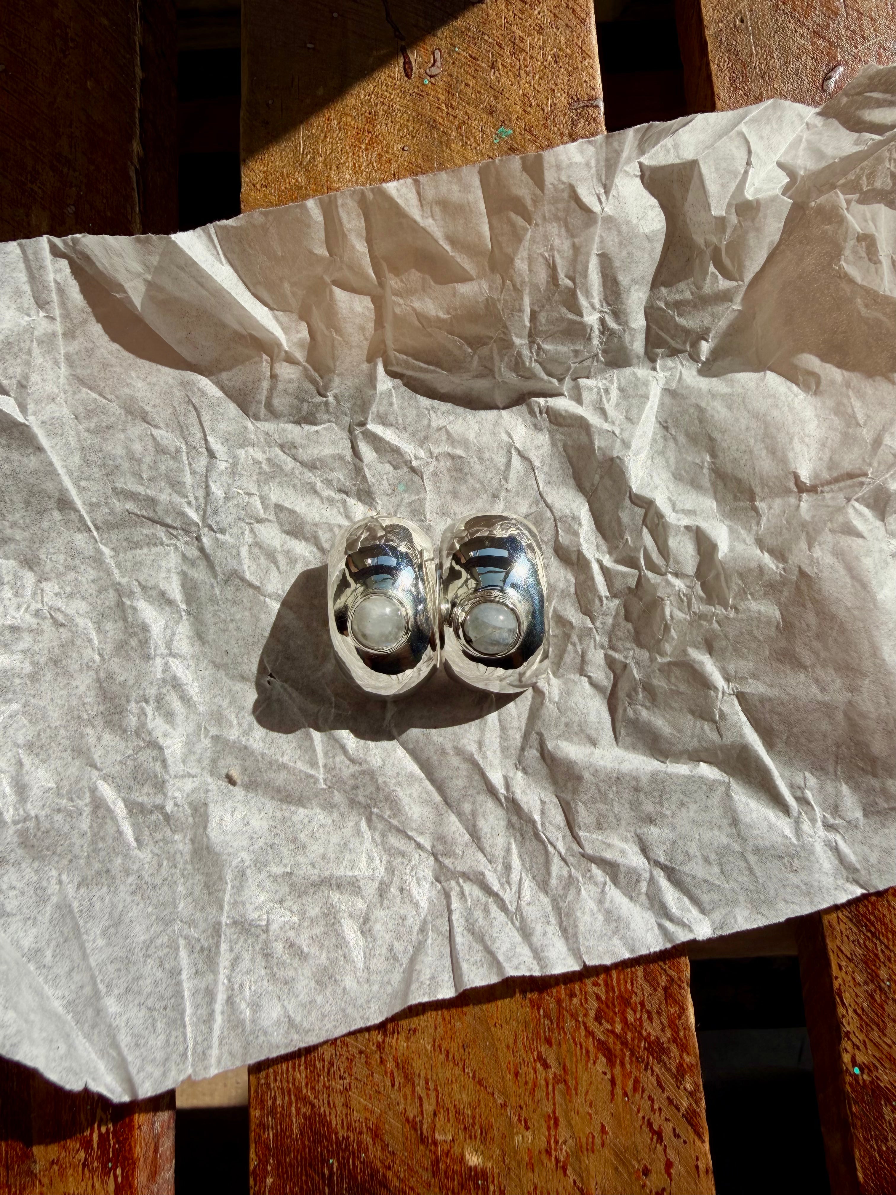 Ana hoops